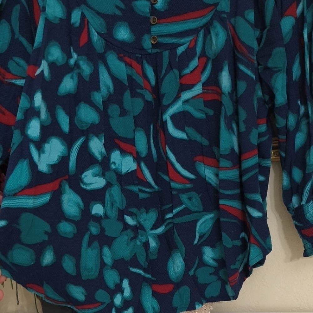 Teal and Red Floral Women's Blouse - Picture 8 of 14